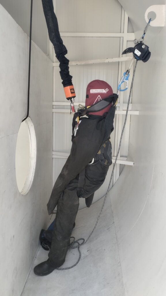 IMG-9829bd1cc68baec27cd6de797c2a23d9-V